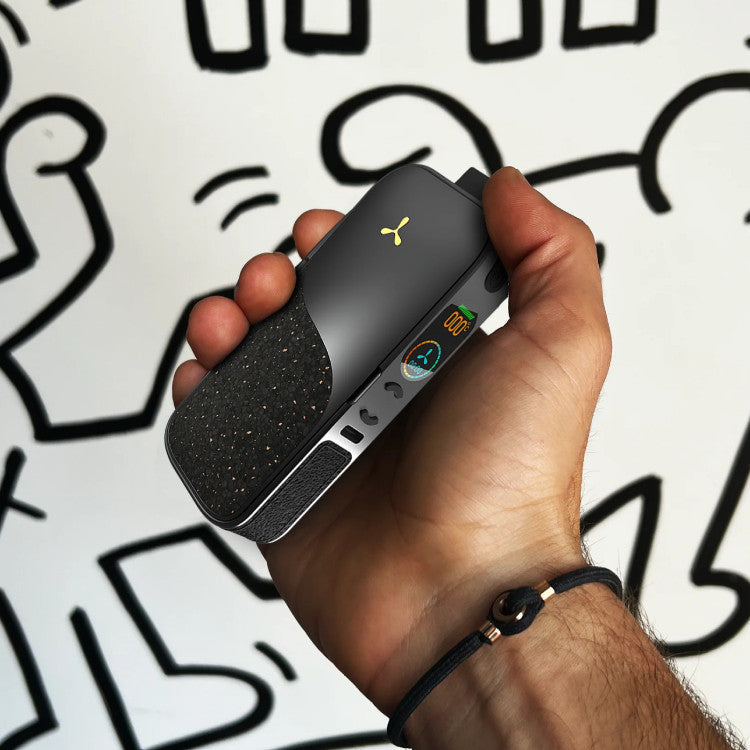 AirVape Legacy Pro 2 size in hand