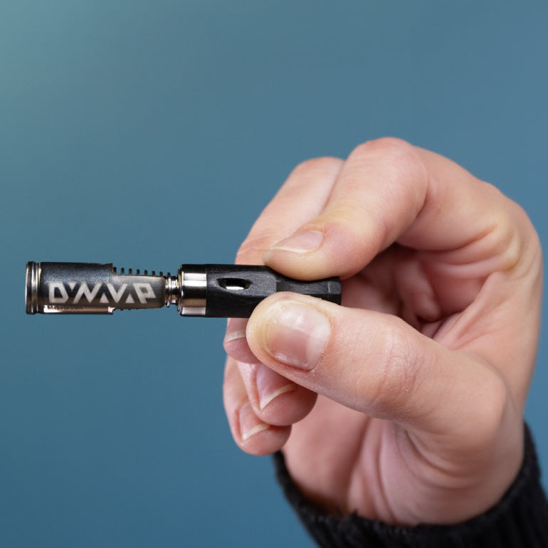 Dynavap The MiniWynd size in hand